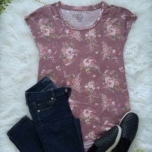 DONATING SOON Maurices • Top